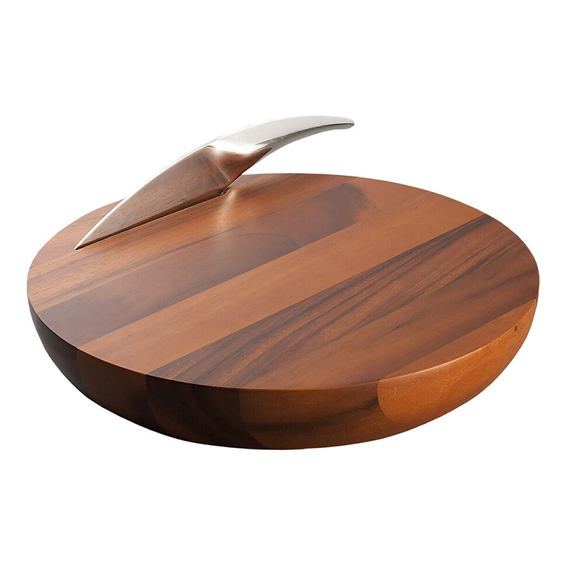 A sleek testament to Mid-Century Modern