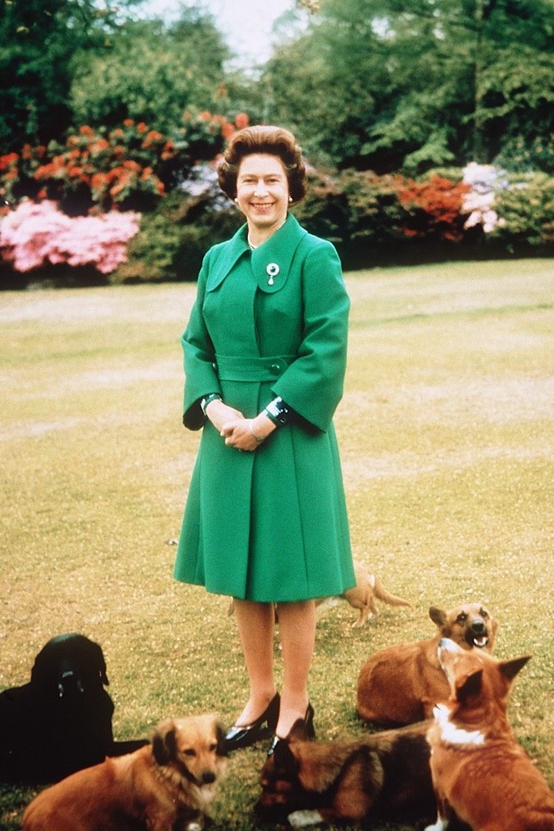 Queen Elizabeth fashion green