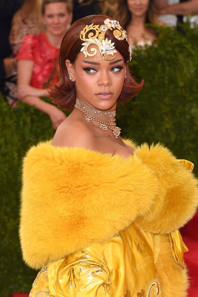 Vogue Singapore 2021 - best beauty met gala -