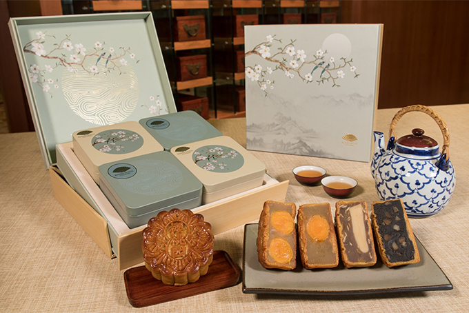 Mandarien Oriental Mooncakes