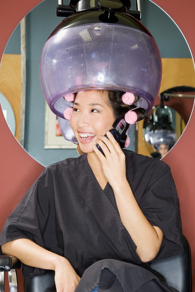 Vogue Singapore 2021 - beauty treatments 60-minutes lunchtime facial hair salon spa