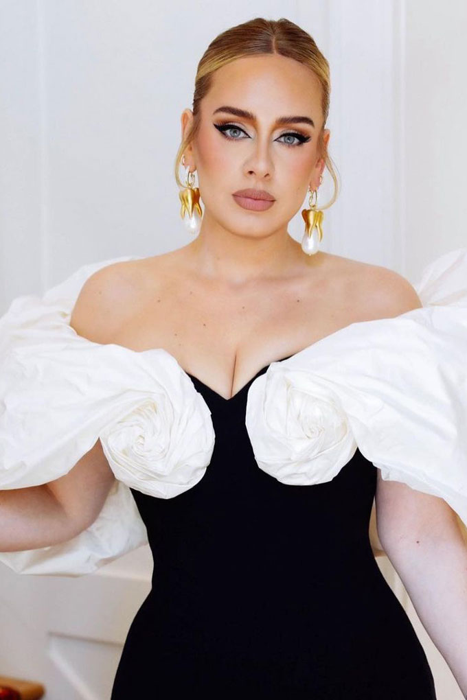 Adele best earrings feature