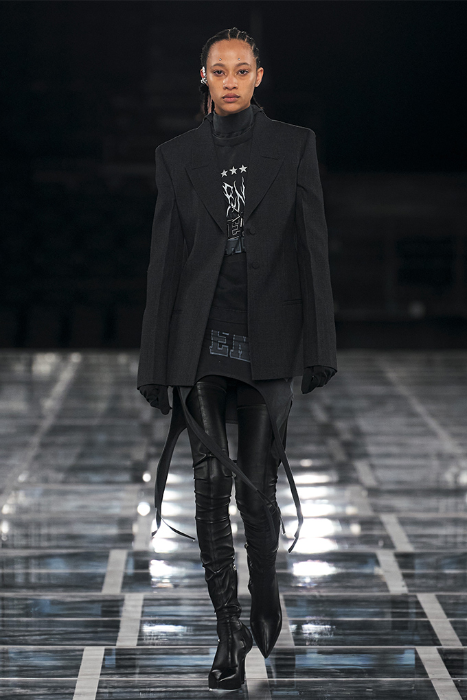 【俺です】GIVENCHY クラッチ GIVENCHY ジバンシー クラッチバッグ/G-ZIP TOILET POUCH メンズ