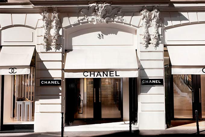 Chanel store Paris