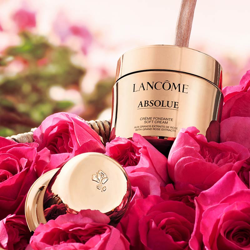 Brighten, firm and nourish with Lanc&ocirc;me's premium pro-youth hamper featuring Absolue Soft Cream (30ml), Absolue Rose 80 Lotion (50ml), Absolue Eye Cream (5ml), Absolue White Aura Cream (15ml)