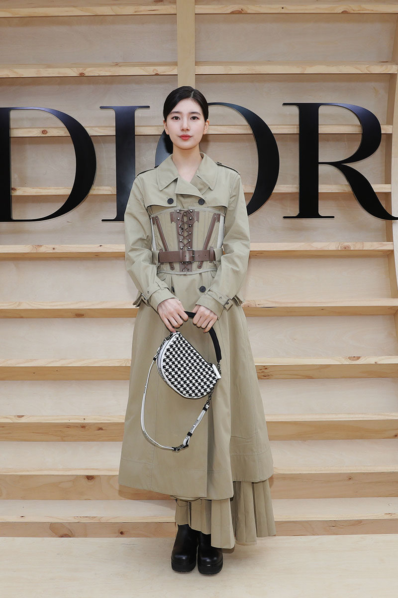 5 Dior Korea ambassadors stun at Dior's Fall 2022 show in Seoul