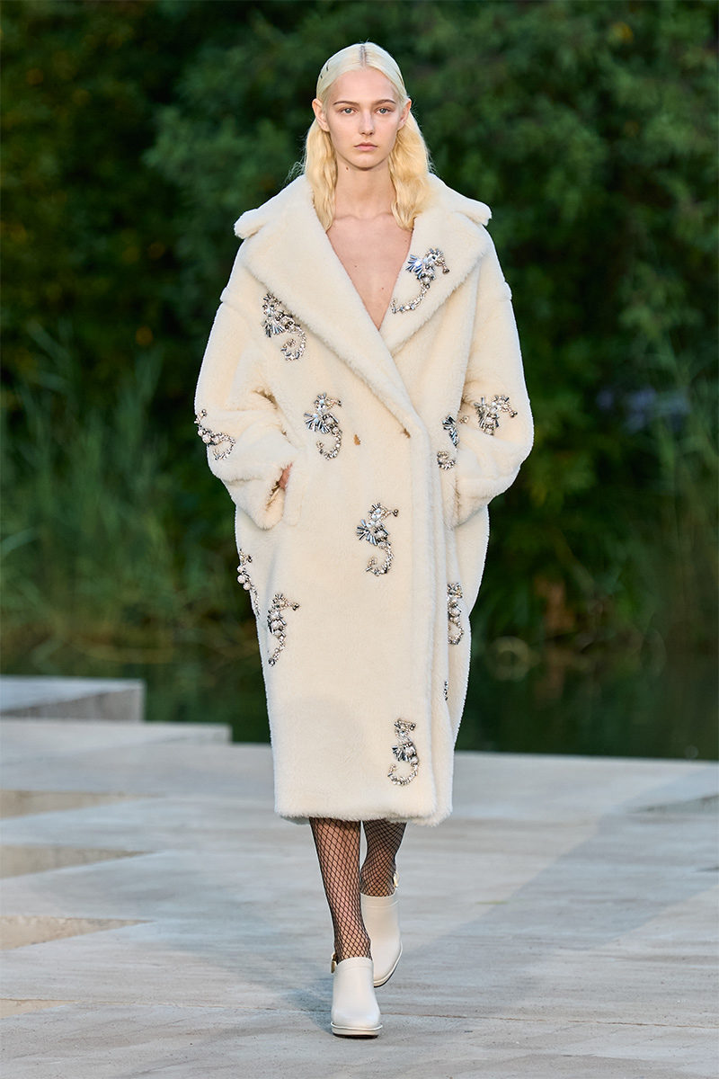 Vogue's best looks from the Max Mara Resort 2023 show