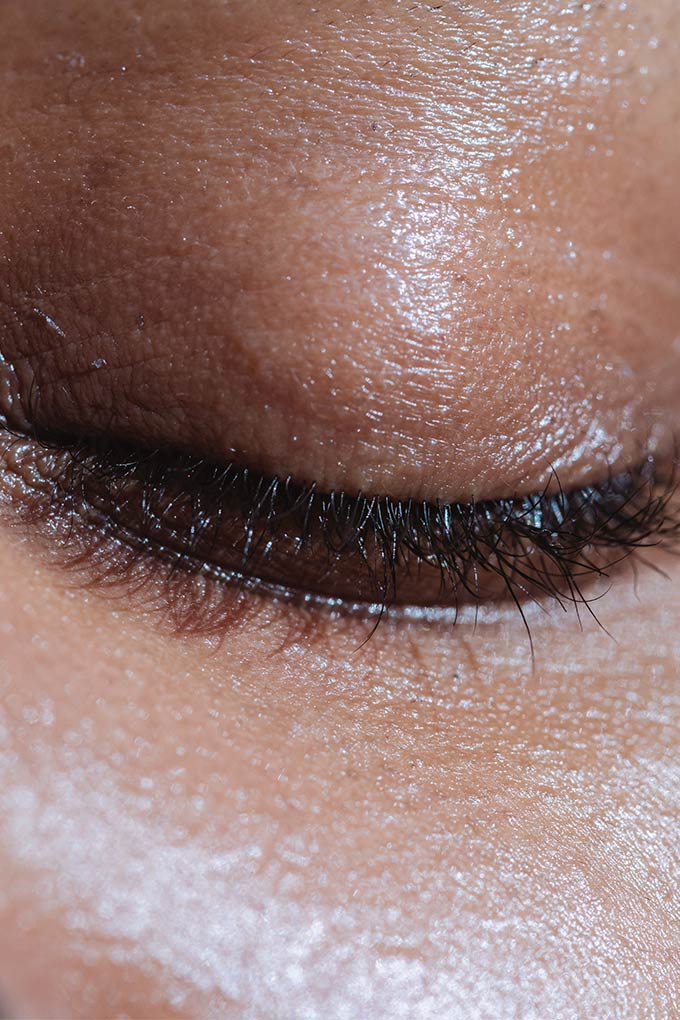 Best lash growth serums for thicker longer lashes