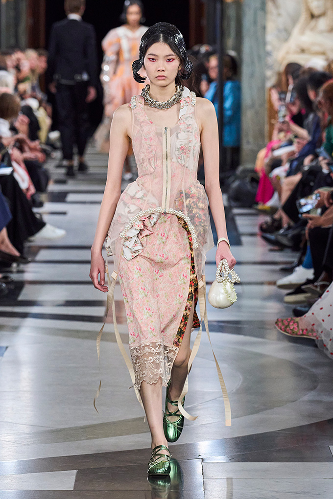 Vogue’s best looks from the Simone Rocha spring/summer 2023 show