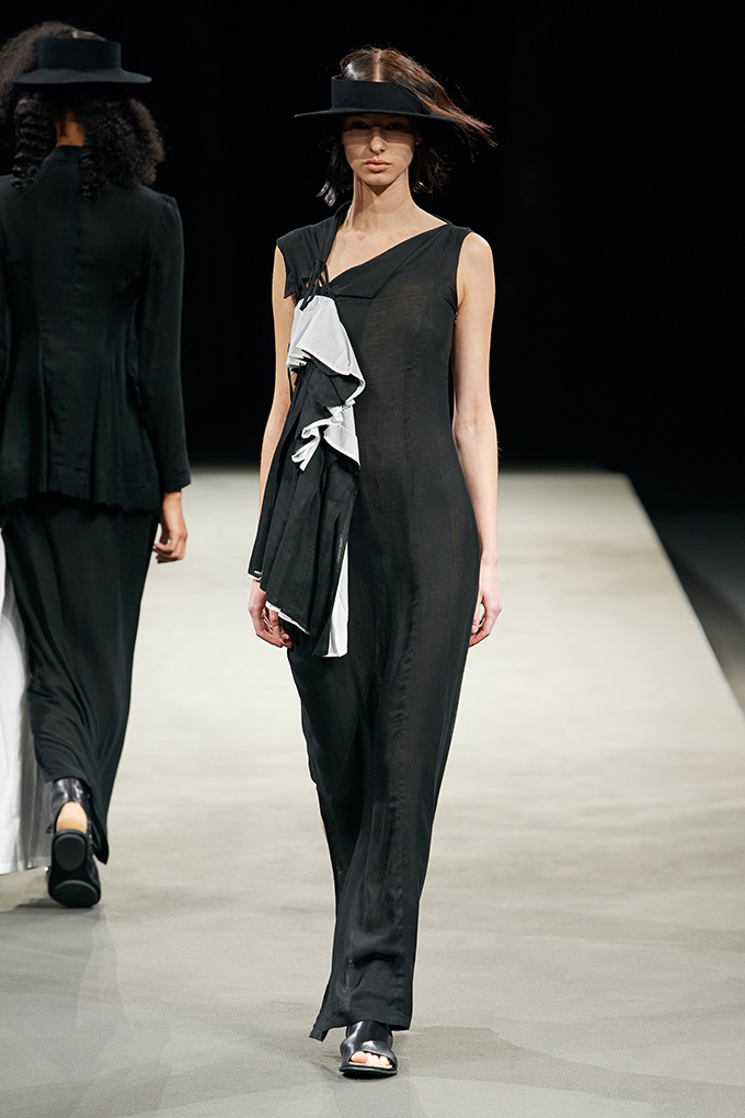 Vogue’s best looks from the Yohji Yamamoto spring/summer 2023 show