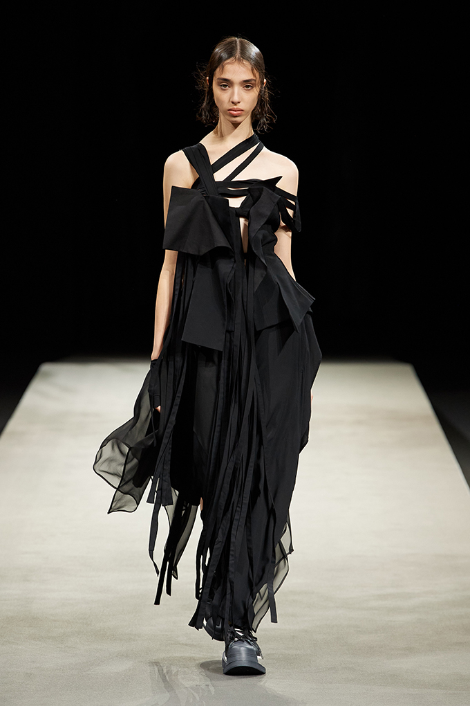 Vogue’s best looks from the Yohji Yamamoto spring/summer 2023 show