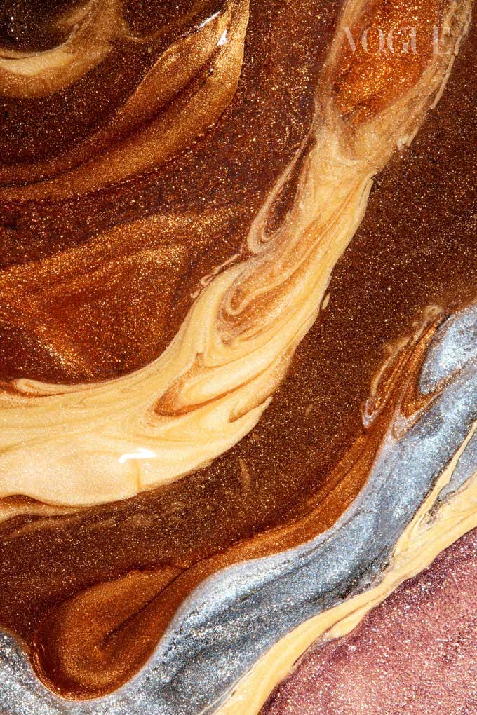 Vogue Singapore Beauty_Body Shimmer_680x1020