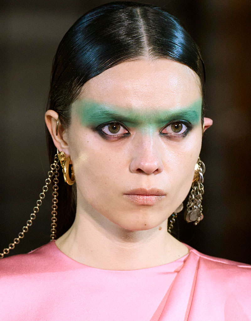 runway beauty trends_0002_Prabal Gurung clp F23 004