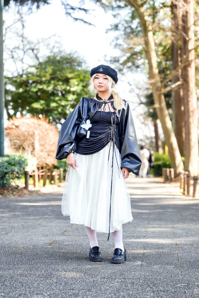 Winter fashion look with my skirt I bought in Japan last year : r/ FashionPlus