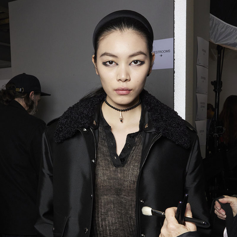 Soft goth looks to try from the fall/winter 2023 runways