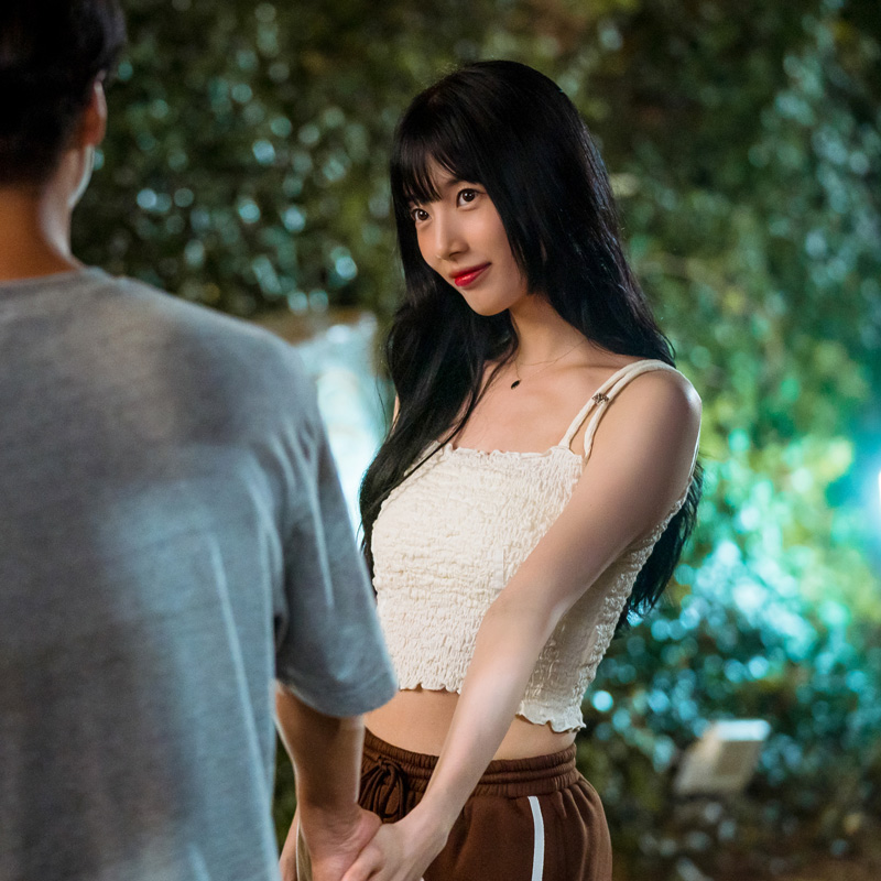 Photos] Bae Suzy's breathtaking beauty  Suzy bae fashion, Bae suzy, Korean  girl fashion