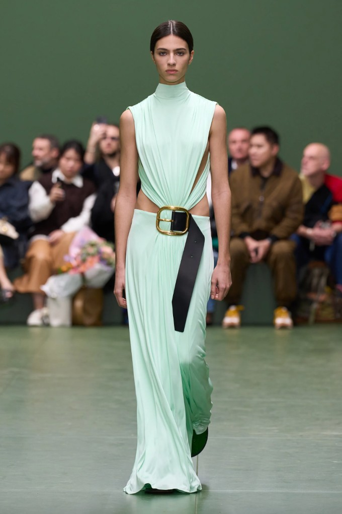 LOEWE 24ss カーキ スラックス プレーンフロント LOEWE 24ss カーキ スラックス プレーンフロント