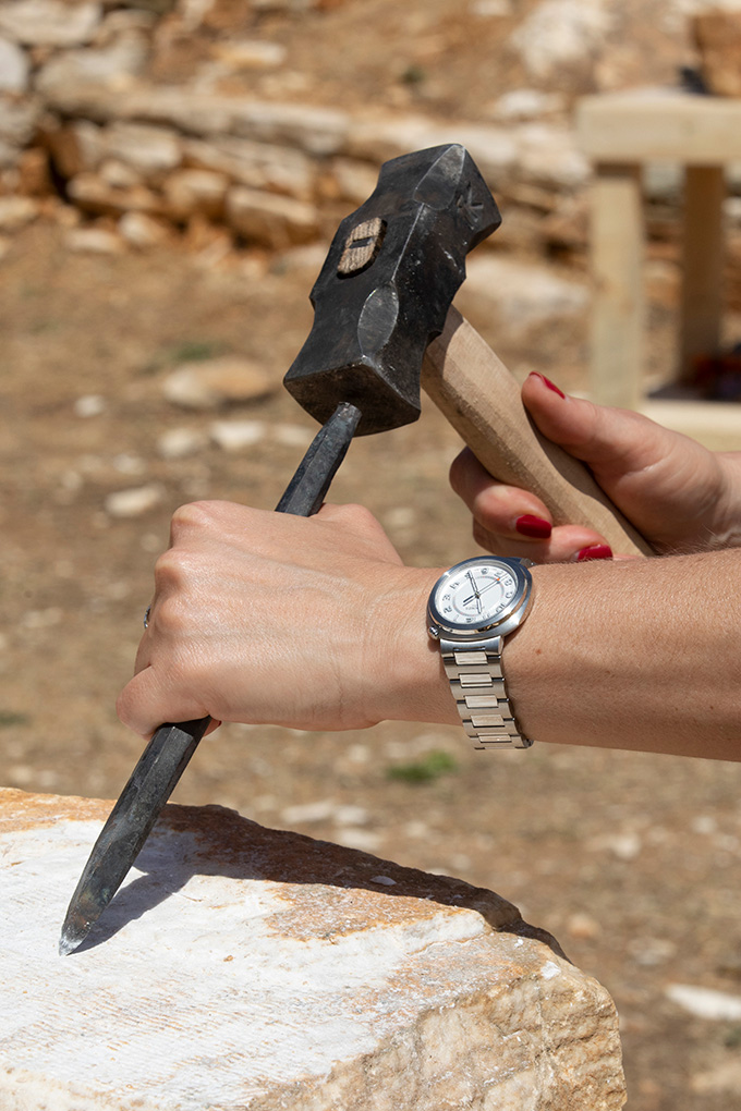 hermes cut tinos shapes of time