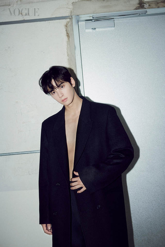Cha Eun-Woo stuns in Calvin Klein's latest campaign with his