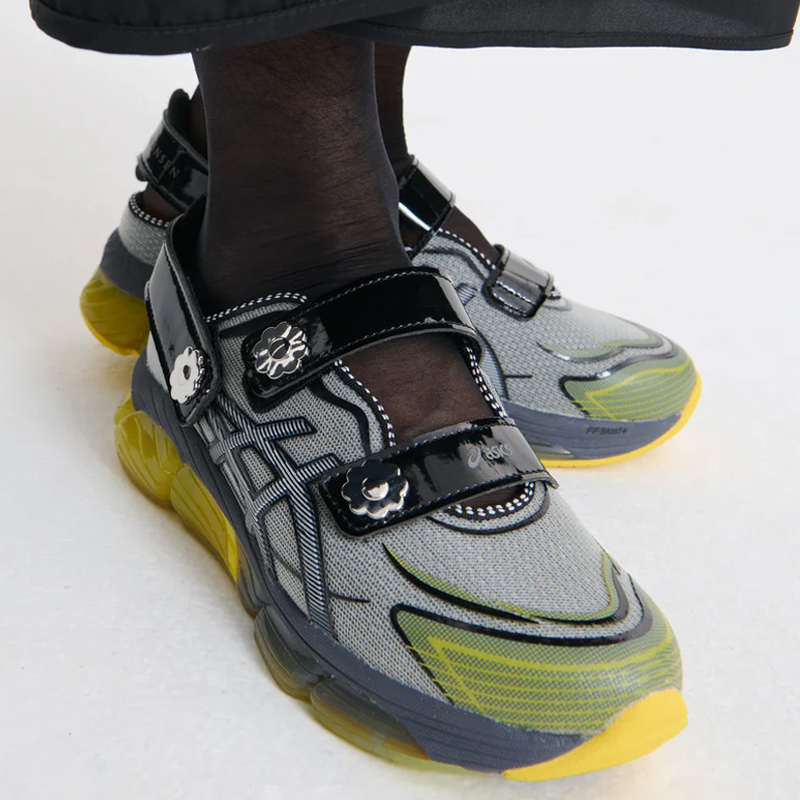 スニーカー IONSEOUL Apu Balletcore Flat Strap Leather Sneakers 5FM0068 Get a shoe that can do both: The ballet sneaker