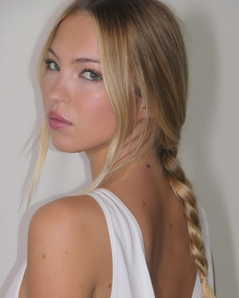 Lila Moss