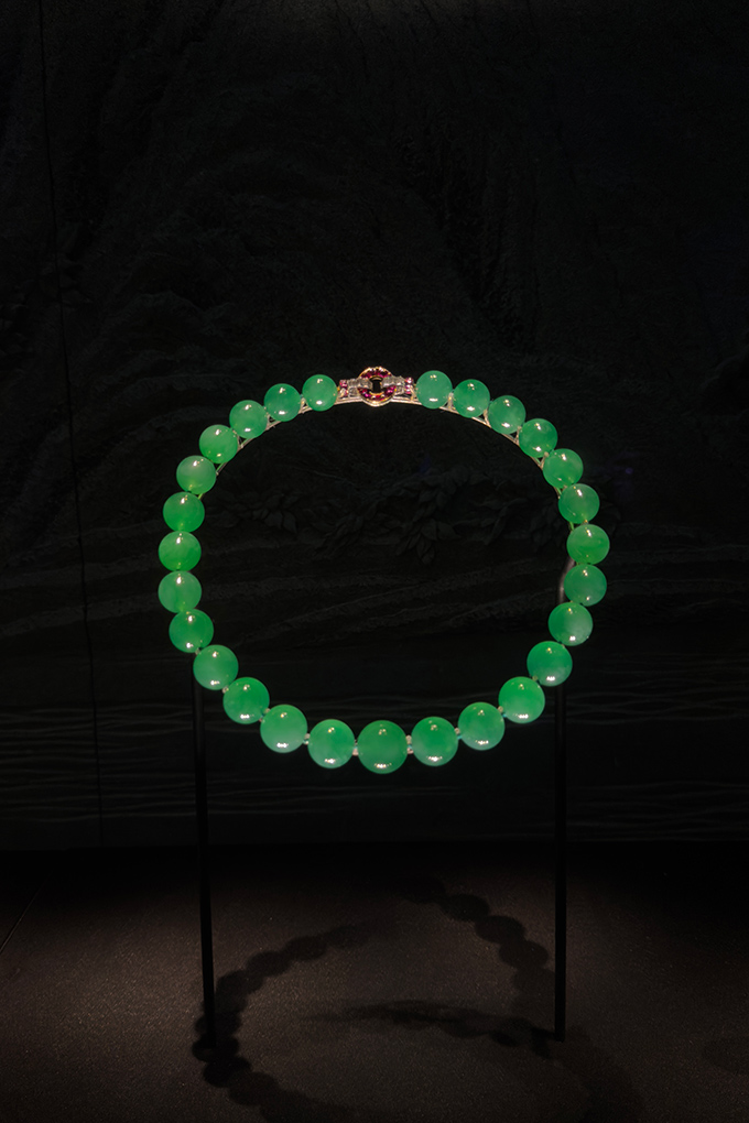 cartier hutton jadeite necklace