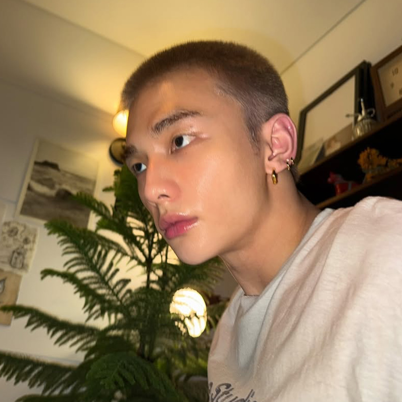 Stray Kids Hyunjin buzz cut hair @hynjinnnn