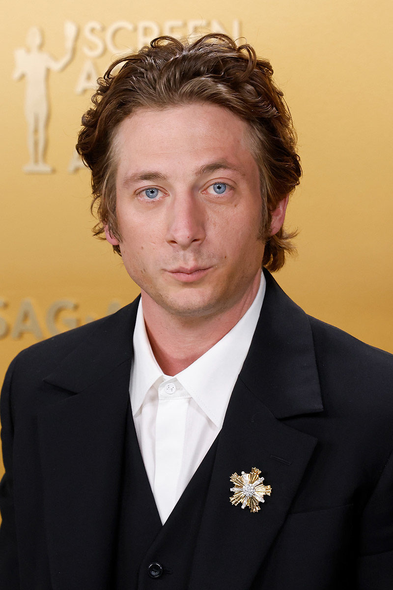 jeremy allen white sag awards 2025