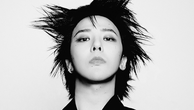 G-DRAGON 展示会Ubermensch フーディーホワイトL