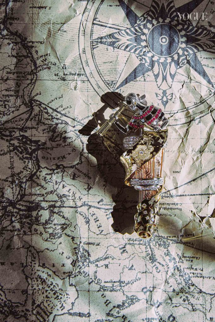 van cleef arpels pirate jim clip treasure island high jewellery