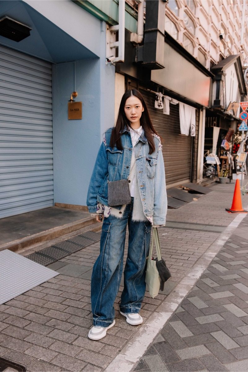 how to dress japanese street fashion Milla Nova Tivara – Satin Midi Silhouette main image 0