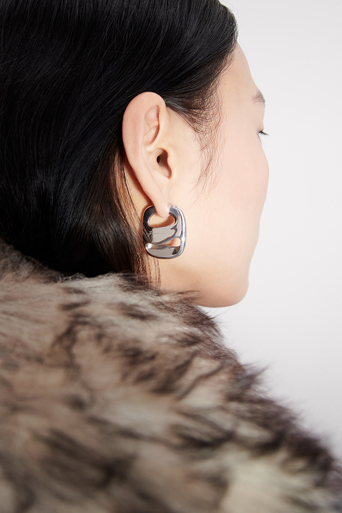 ferragamo vara silver earrings