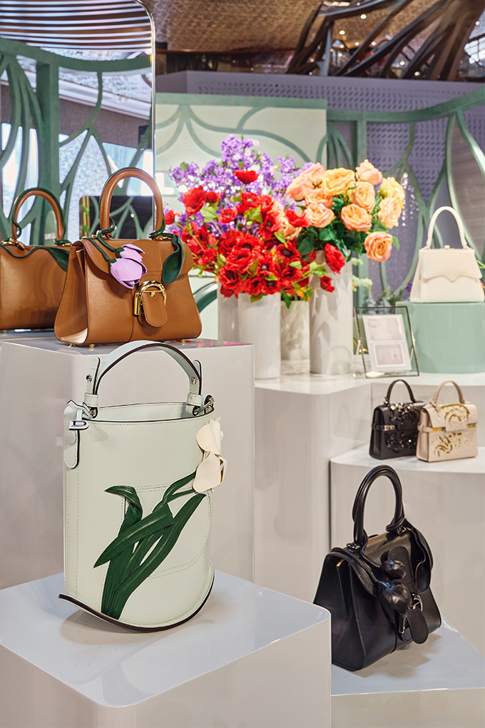 Delvaux's Language of Nature pop-up melds storied craftsmanship