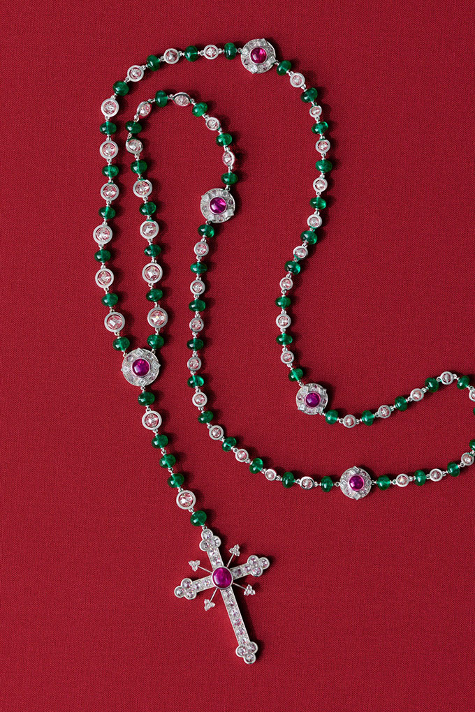 wes anderson rosary cartier the phoenician scheme
