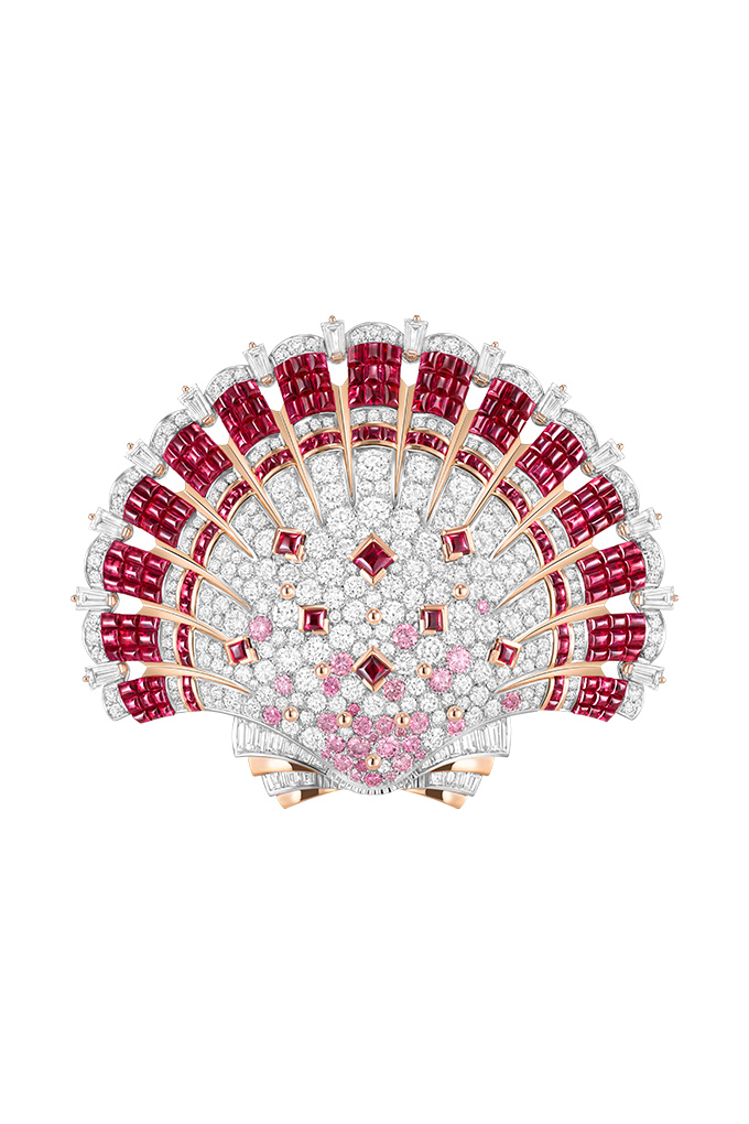 van cleef arpels coquillage mysterieux clip sea jewellery