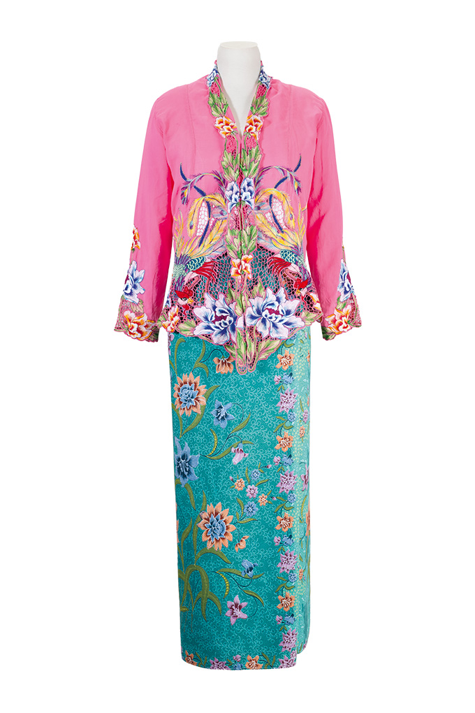 sarong kebaya peranakan raymond wong