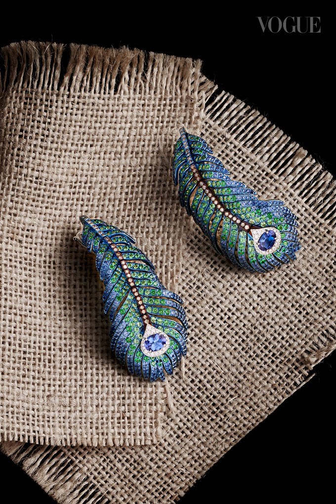 boucheron plume de paon high jewellery earrings