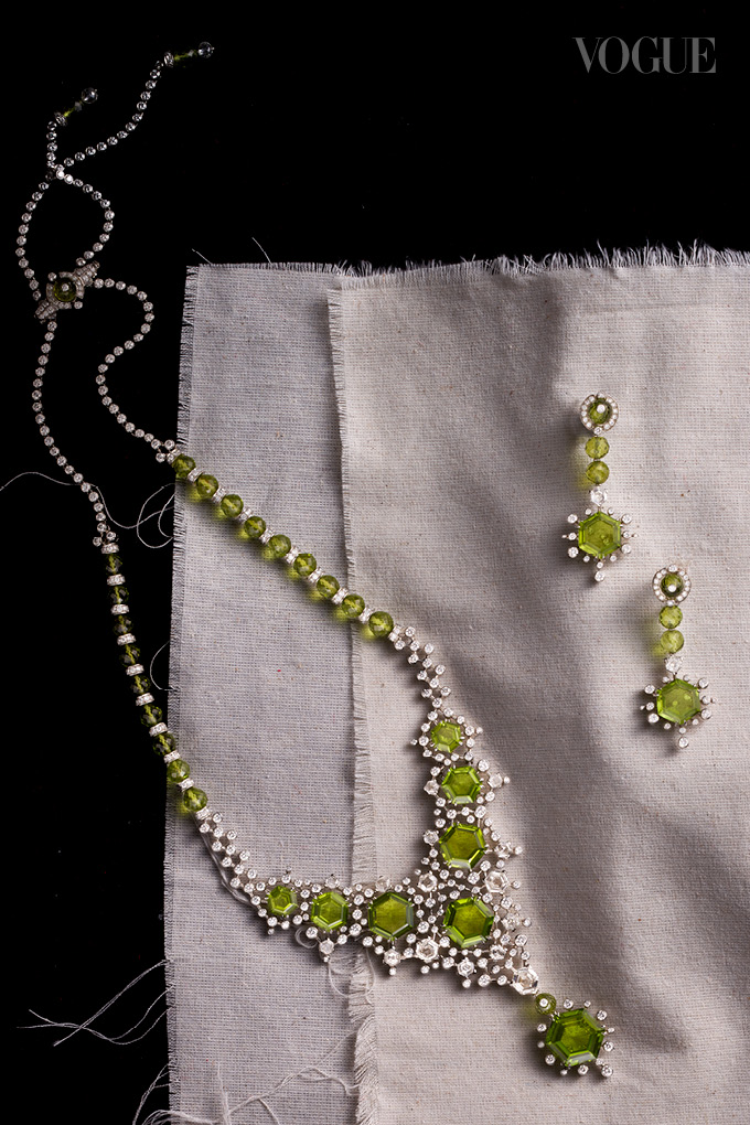 cartier anansi high jewellery necklace earrings