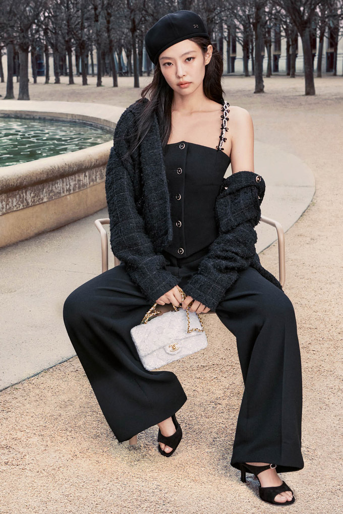 新品 CHANEL 25SS シャネル リボンボウバレッタ セット Jennie 新品 CHANEL 25SS シャネル リボンボウバレッタ セット Jennie