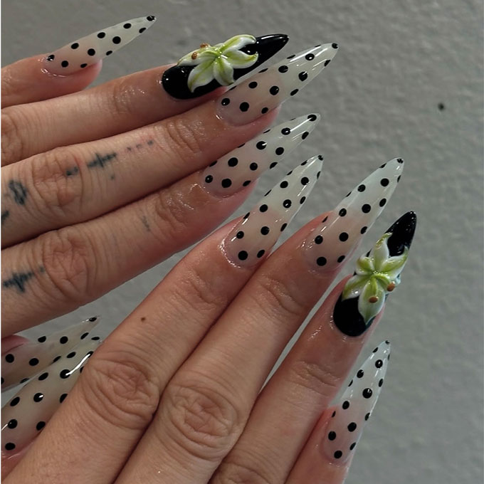 manicure alternating polka dots and flowers