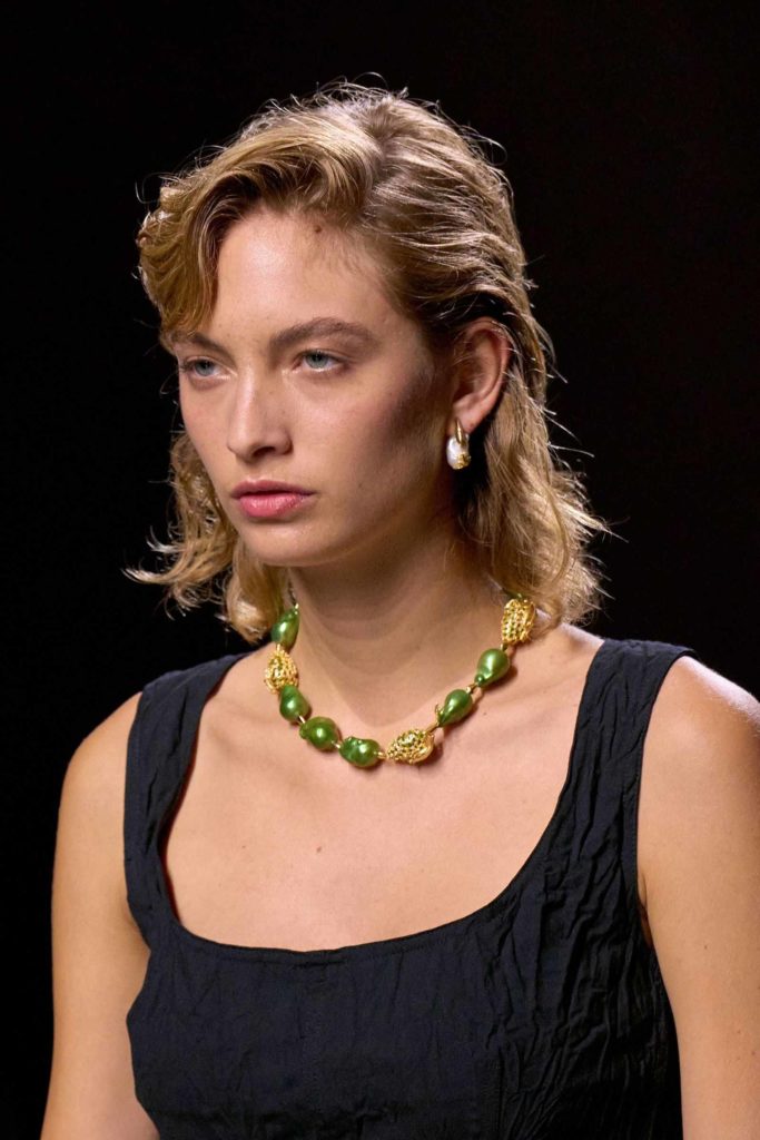 bottega veneta spring summer 2025 baroque pearls necklace