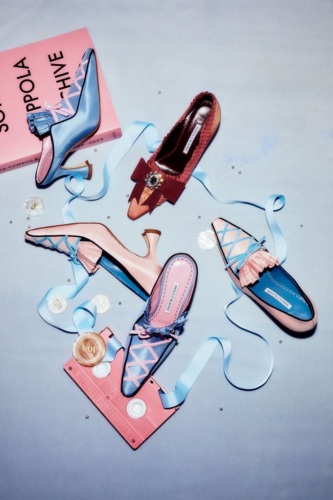 akki　　MANOLO BLAHNIK マリア Sofia Coppola's Marie Antoinette inspired these limited