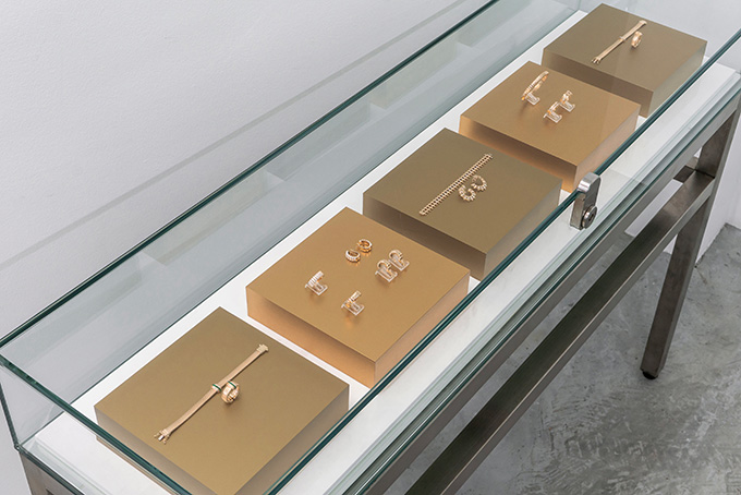 dsm singapore gold market state property