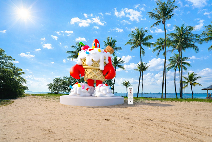 Philip Colbert's lobsters come to life in a Tanjong Beach Club