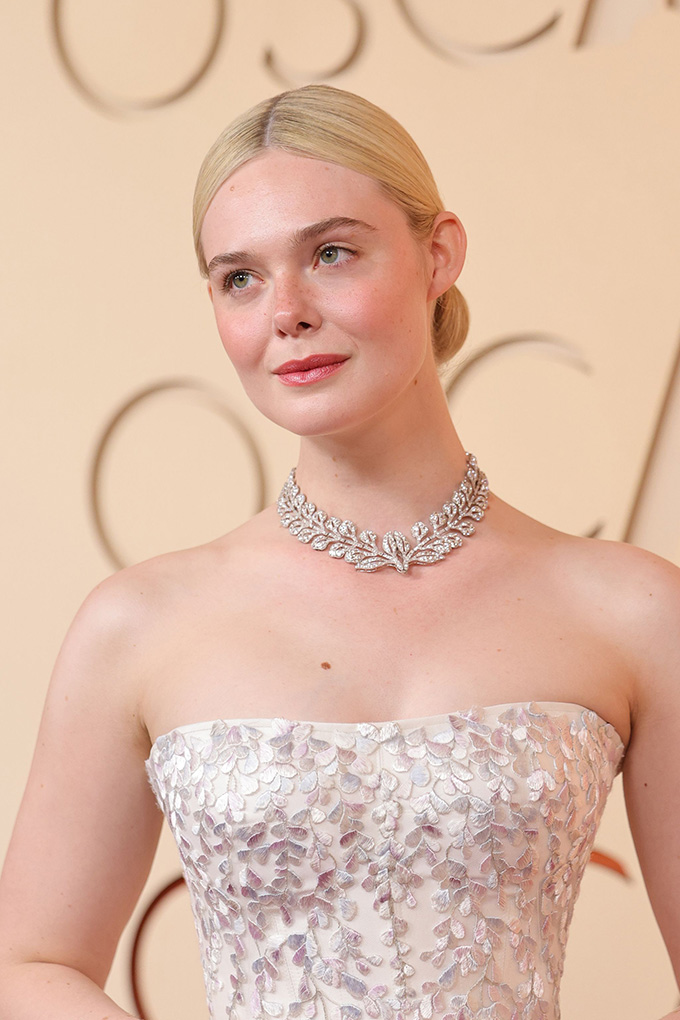 elle fanning oscars 2026