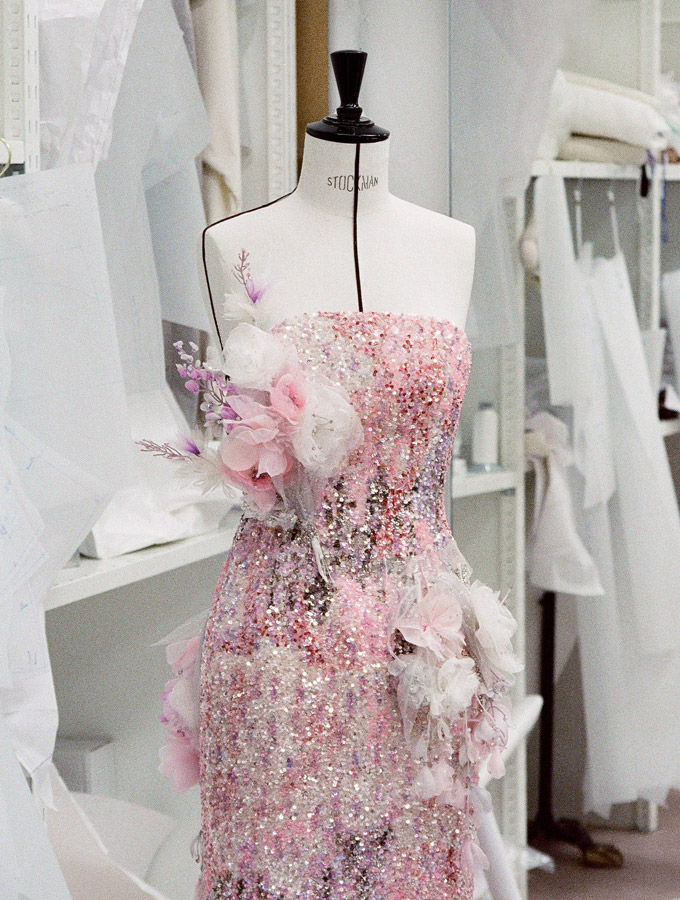 Jisoo made a dazzling, Dior-clad debut at the 2026 Met Gala