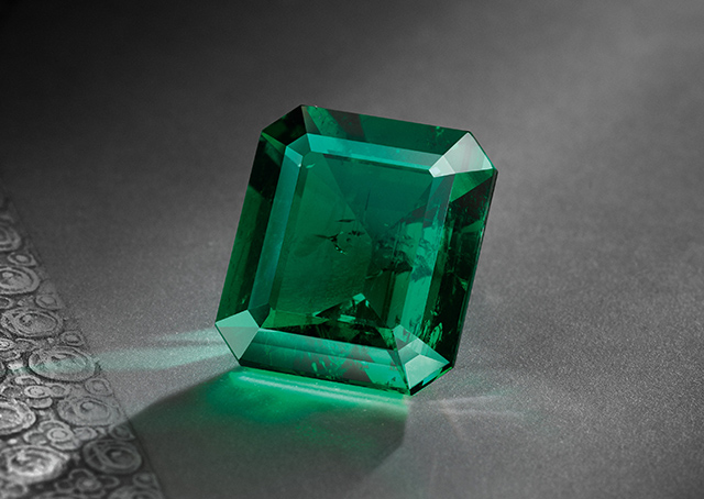 louis vuitton emerald mythica