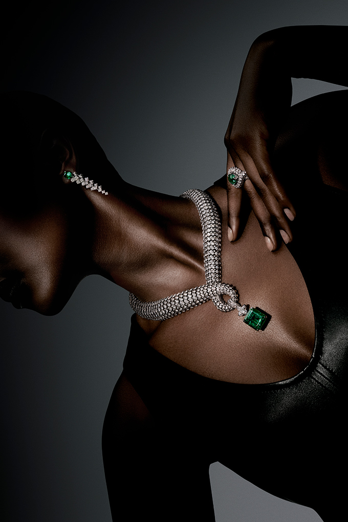 louis vuitton emeralds high jewellery mesmerism mythica