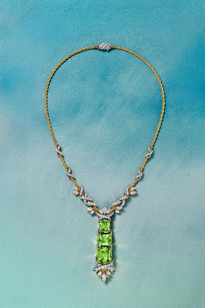 tiffany co petals necklace peridot